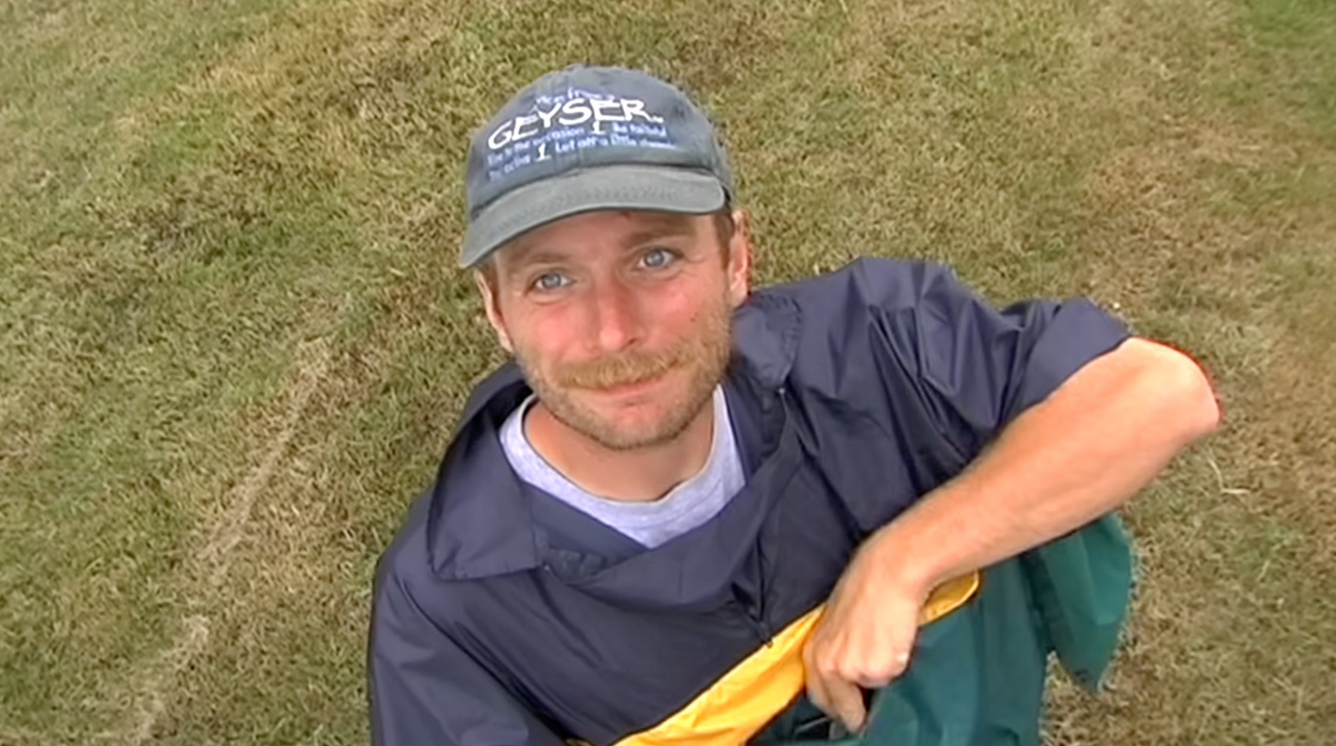 Video laden: Mac DeMarco - Holy