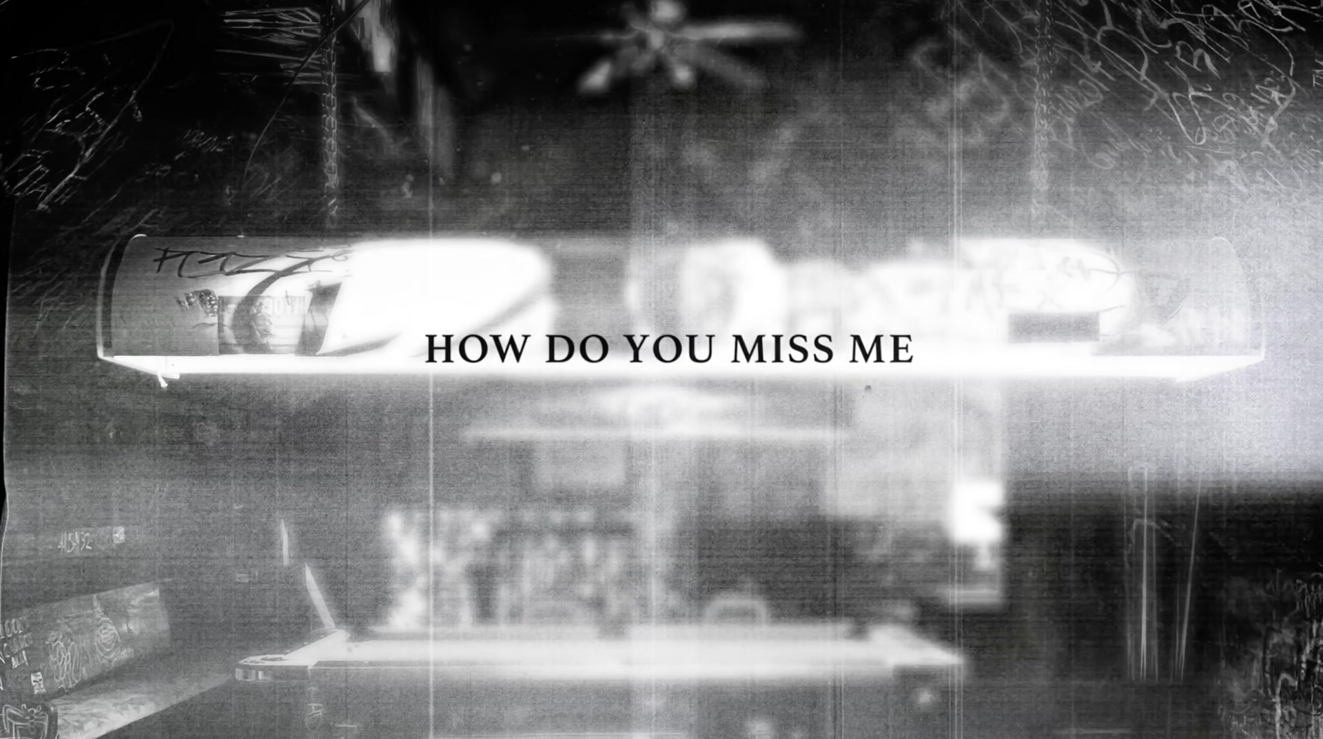 Video laden: Dallas Smith - How Do You Miss Me (feat. Alexandra Kay) (Lyric Video)